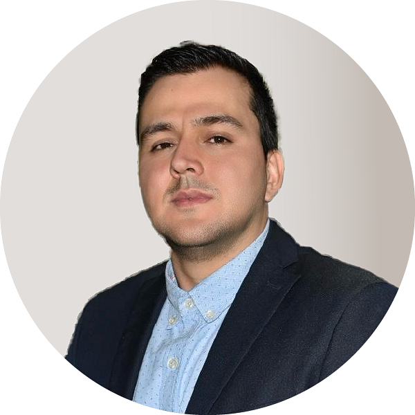 Luis Arcila headshot